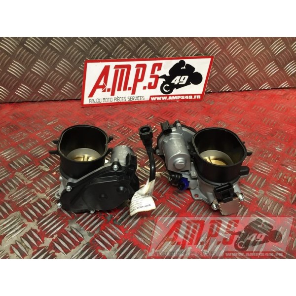 Rampe d'injection Ducati 1199 Panigale 2012 à 2015119913CS-700-HVH3-C2725971used