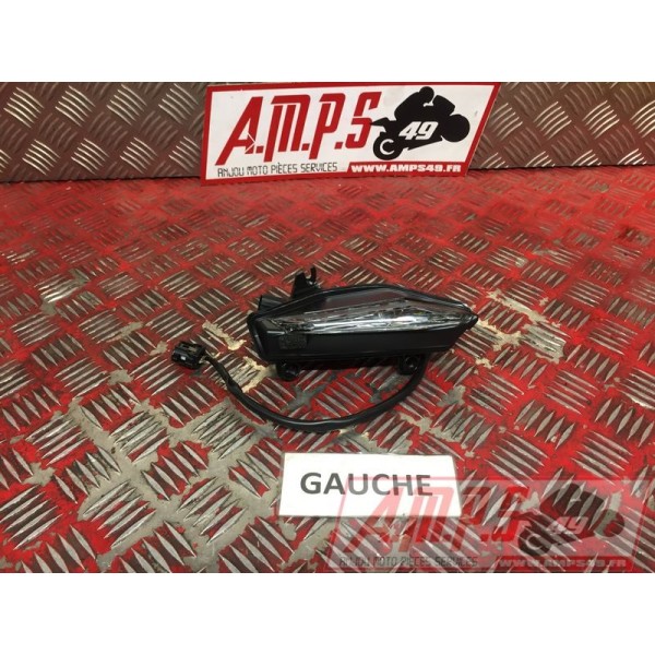 Lampe temoin 1 gauche Yamaha YZF R1 2020 à 2021R121FW-812-PRB8-E3736734used