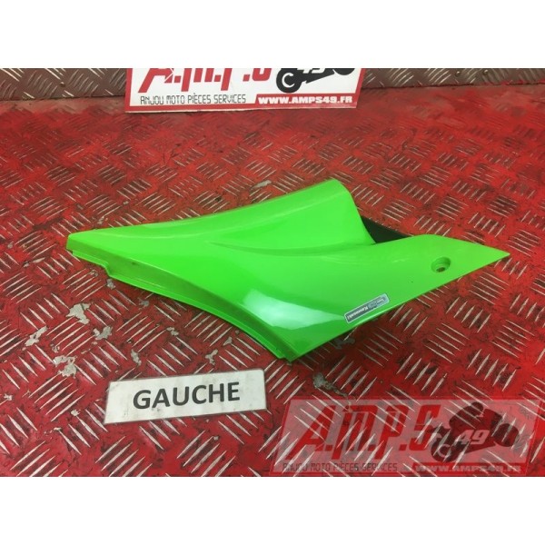 Cache sous selle gauche Kawasaki ZX10R 2004 à 2005ZX10R07CT-705-EFB7-E0738215used