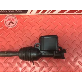 Maitre cylindre de frein arriere 