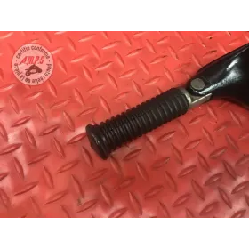 Platine repose pied passager droite 