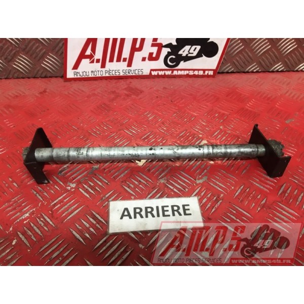 Axe de roue arriere Kawasaki Z750 2004 à 2007Z75006CQ-560-PTB7-D2752135used