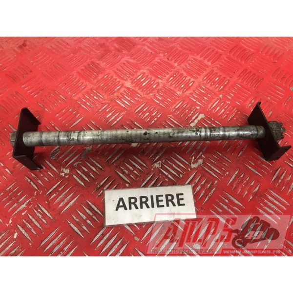 Axe de roue arriere Kawasaki Z750 2004 à 2007Z75006CQ-560-PTB7-D2752135used