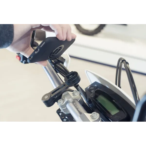 Pack complet SP-CONNECT Moto Bundle fixé sur guidon Samsung S7 Edge