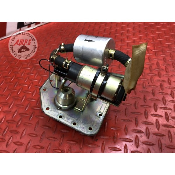 Pompe a essence Triumph 955 SPRINT RS 2000 à 2003