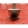 Axe de roue arriere Triumph 955 SPRINT RS 2000 à 2003