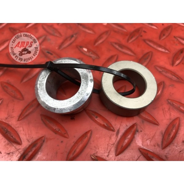 Entretoise de roue arriere Triumph 955 SPRINT RS 2000 à 2003