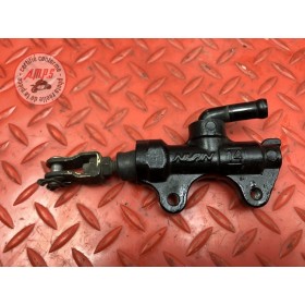 Maitre cylindre de frein arriere 