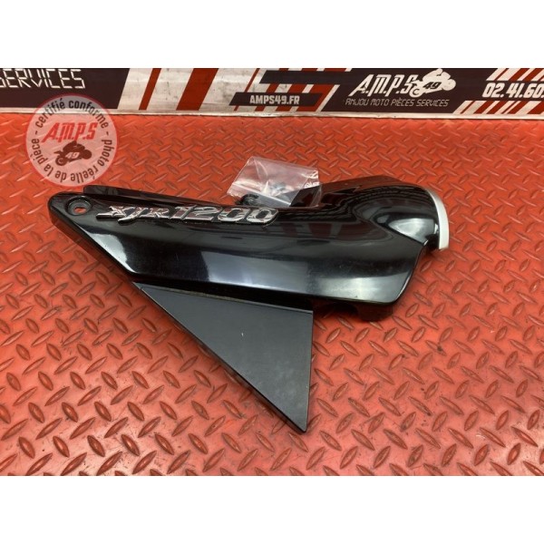 Cache plastique sous selle droit Yamaha XJR 1200 1996 à 1998