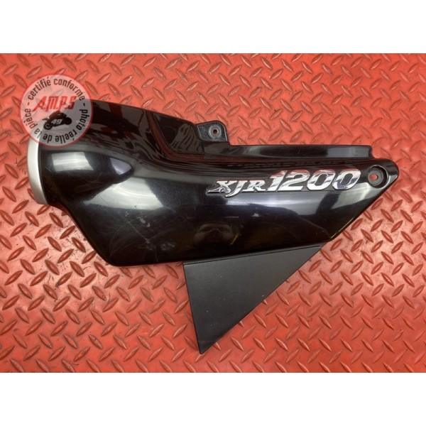 Cache plastique sous selle gauche Yamaha XJR 1200 1996 à 1998
