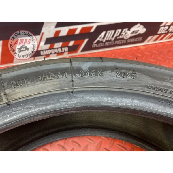 Pneu Michelin Pilot Road 4 180-55ZR17