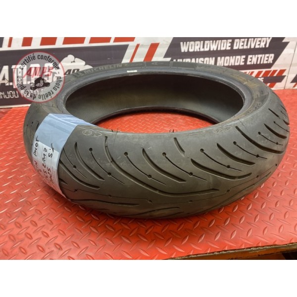 Pneu Michelin Pilot Road 4 180-55ZR17