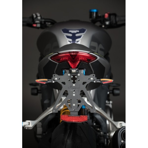 Kit support de plaque LIGHTECH noir - Triumph Speed Triple RS1200