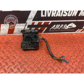 Regulateur de tension 