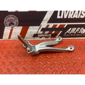 Platine repose pied passager droite 