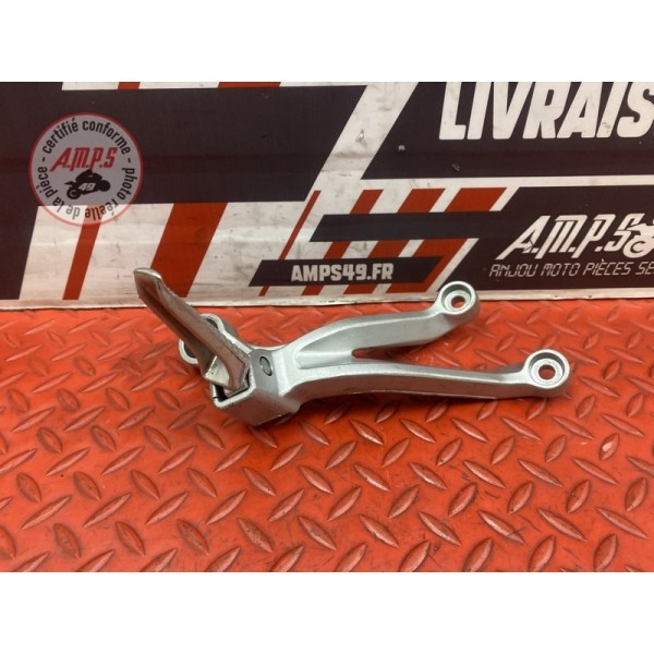 Platine repose pied passager droite Suzuki 600 GSX-R 2001 à 2003