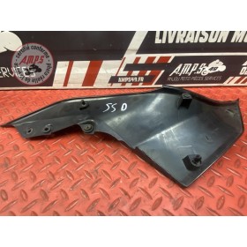 Cache plastique sous selle droit 