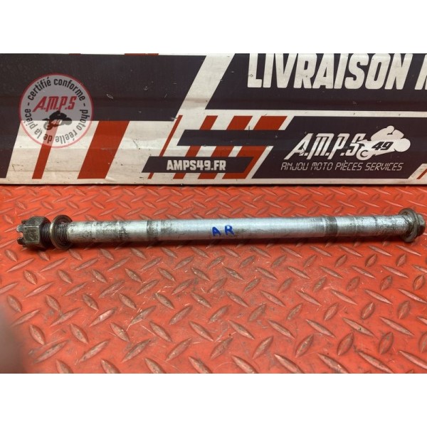 Axe de roue arriere Kawasaki Z750 2007 à 2012