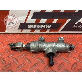 Maitre cylindre de frein arriere 