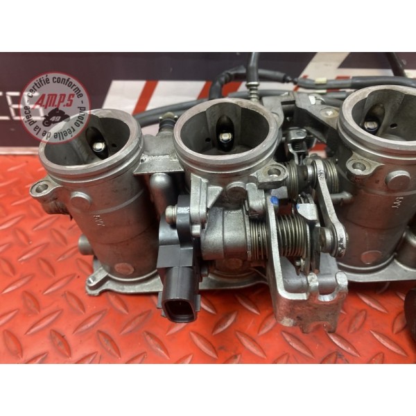 Rampe d'injection Yamaha FZ1 1000 2006 à 2015