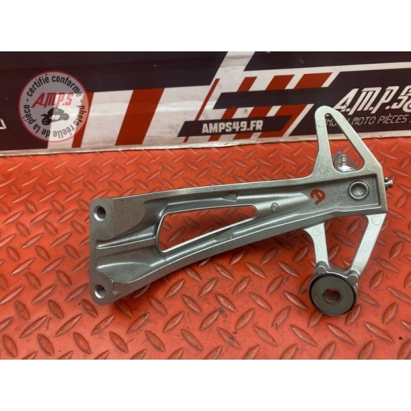 Platine repose pied passager droite Yamaha FZ1 1000 2006 à 2015