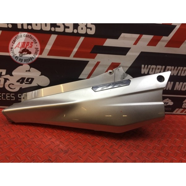 Cache plastique sous selle droit Yamaha FJR 1300 ABS 2006 à 2012