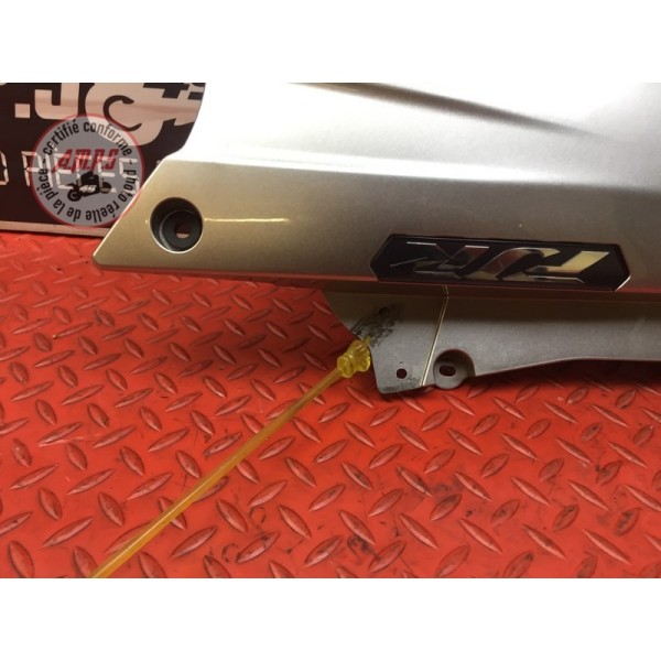 Cache plastique sous selle droit Yamaha FJR 1300 ABS 2006 à 2012
