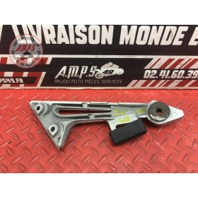 Support de silencieux gauche 