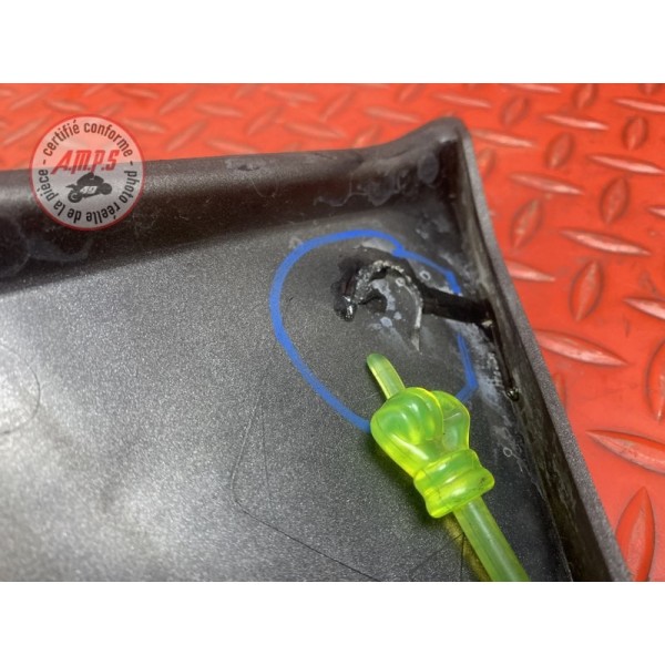 Cache plastique sous selle gauche Kawasaki Z750 2004 à 2006