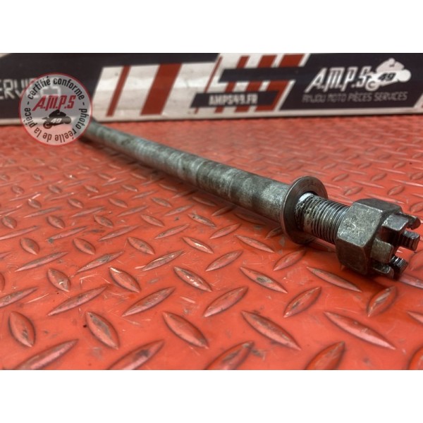 Axe de roue arriere Kawasaki Z750 2004 à 2006