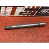Axe de roue avant Kawasaki Z750 2004 à 2006