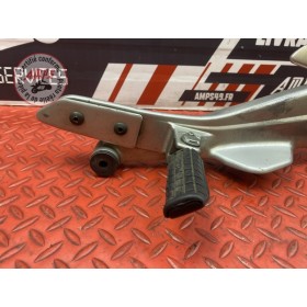 Platine repose pied droite 