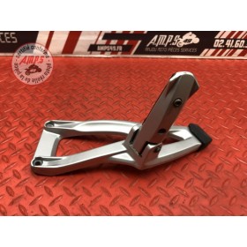 Platine repose pied passager gauche 