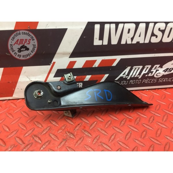 Cache sous reservoir droit 