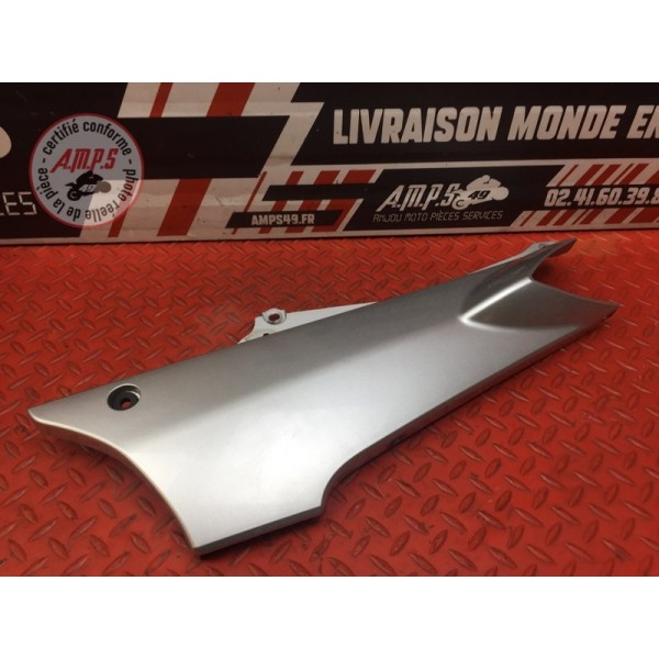Cache plastique sous selle gauche Yamaha FJR 1300 2001 à 2005 5VS