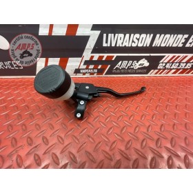 Maitre cylindre de frein avant 