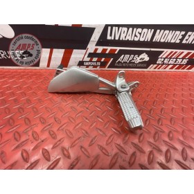 Platine repose pied droite 