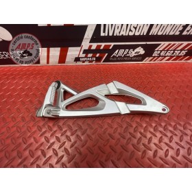 Platine repose pied passager droite 