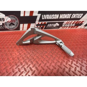 Platine repose pied passager gauche 