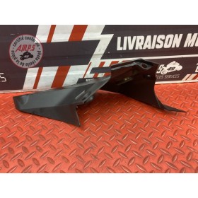 Cache intermediaire droit 