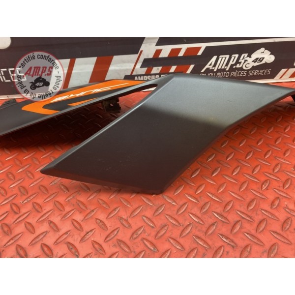 Cache plastique avant gauche Ktm 125 Duke 2017 à 2022