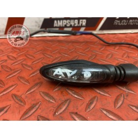 Clignotant avant droit 