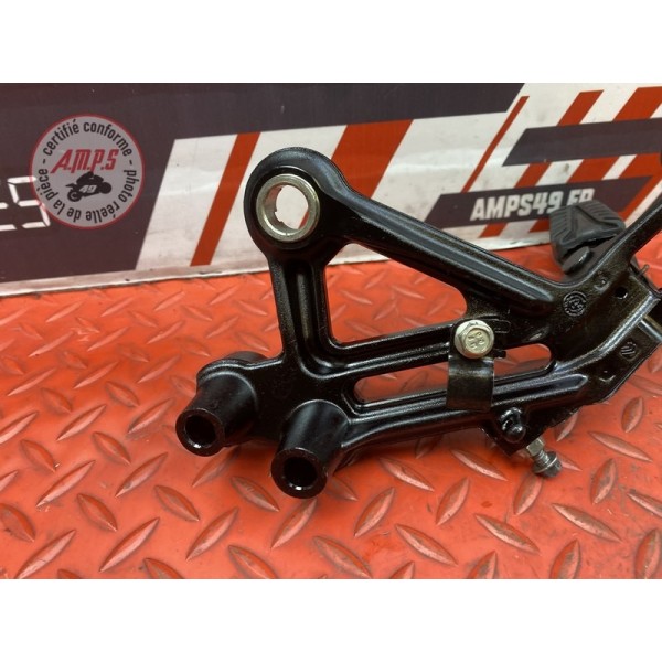 Platine repose pied droite Ktm 125 Duke 2017 à 2022