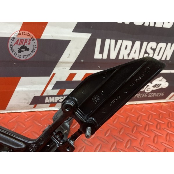 Platine repose pied droite Ktm 125 Duke 2017 à 2022