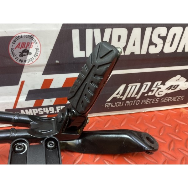 Platine repose pied passager droite Ktm 125 Duke 2017 à 2022