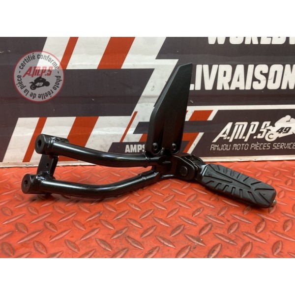 Platine repose pied passager gauche Ktm 125 Duke 2017 à 2022