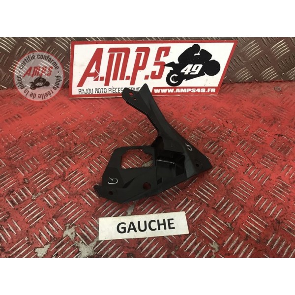 Cache plastique  gaucheMT0717ER-988-PPB8-A4840263used