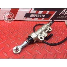 Maitre cylindre de frein arriere 