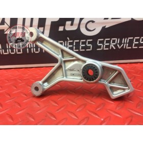 Platine repose pied droite 