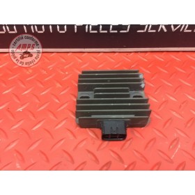 Regulateur de tension 